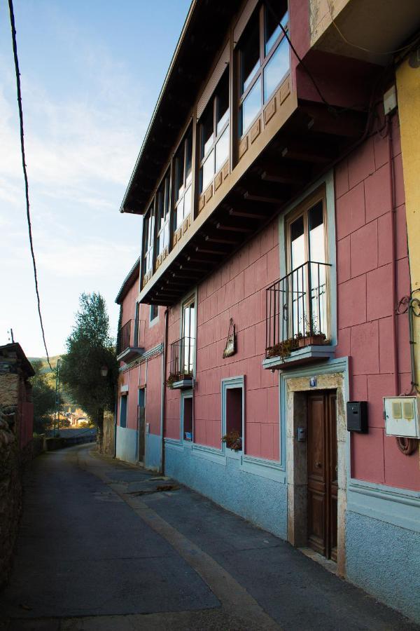 Puente de Domingo Florez Casa Castaneゲストハウス エクステリア 写真